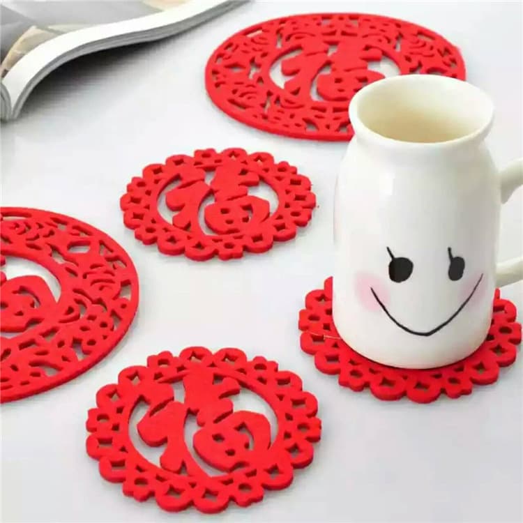 Amazon Felt Placemats - Christmas Table Runner, Halloween Coasters, Snowflake Ornaments, Thick Heat-Resistant Absorbent Coasters