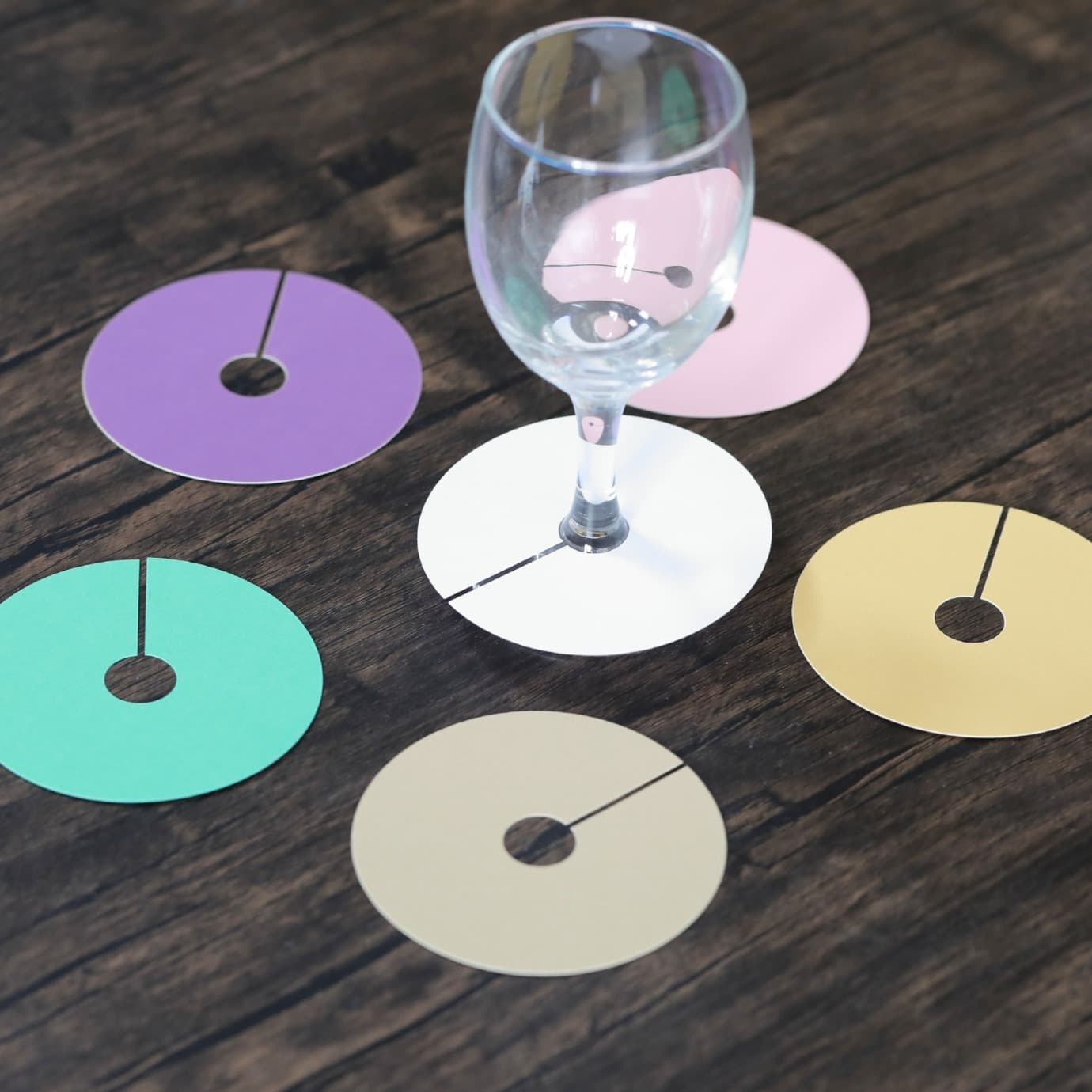 Cross-border wedding holiday party name cup card red wine glass corner seat card handwritten name card factory ready stock