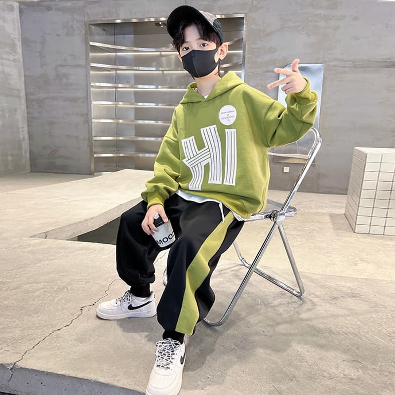 Boys sweatshirt suit spring and autumn 2026 new handsome medium and large children boys autumn cool and handsome sports autumn clothing trend