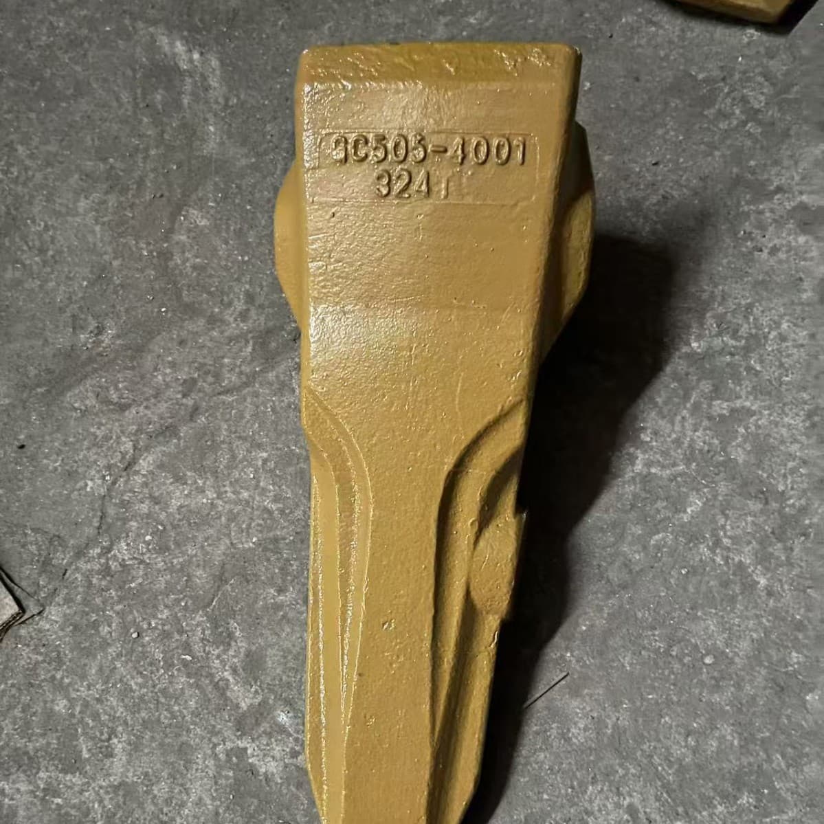 505-4001 Compatible with Caterpillar Excavator Tooth 5054001 Heavy-Duty Wear-Resistant Bucket Tip