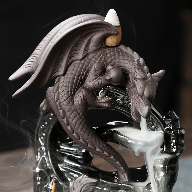 Cross-border Original European-style Winged Dragon Sandalwood Backflow Incense Burner Creative Black Winged Dragon Waterfall Reflux Incense Burner Ornament