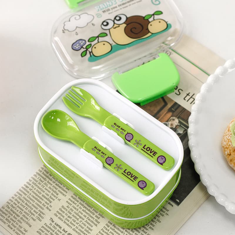 Japanese cute double-layer lunch box, outdoor with fork and spoon, microwaveable lunch box, portable fresh-keeping divided lunch box