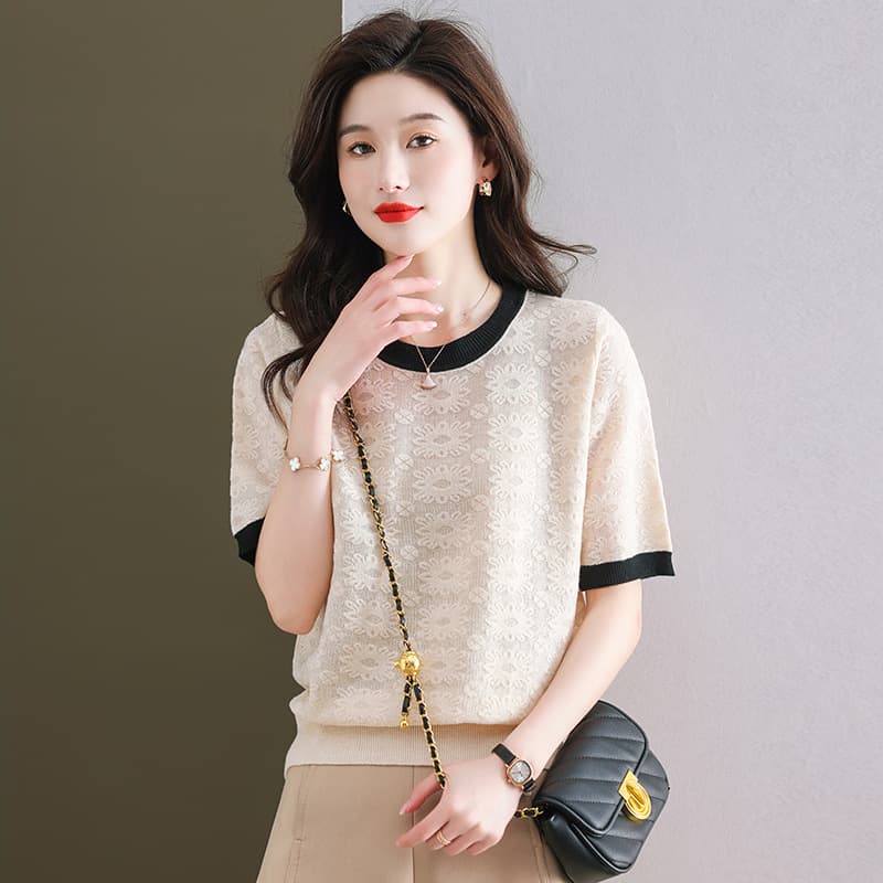2023 Young Mother Summer Short-Sleeved T-Shirt Ice Silk Middle-Aged Women's Knitted Shirt Jacquard Middle-Aged Women's Thin Top
