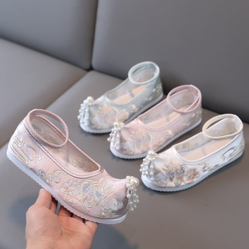 Unicorn Embroidery Traditional Hanfu Shoes Girls' Embroidered Shoes Old Beijing Cloth Shoes Spring Children Chinese Style Dance Shoes