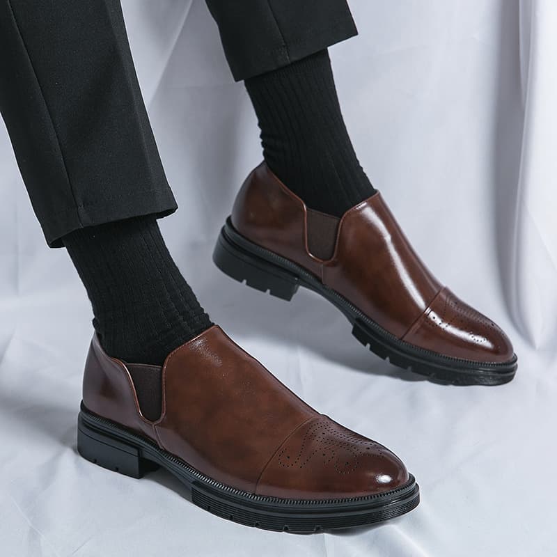 Cross-border Large Size Men's Brogue Wingtip Leather Shoes, European and American Slip-on Formal Business Casual Shoes for Men