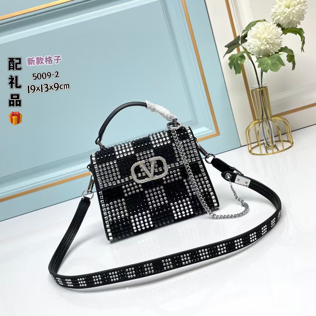 2025 New V-House Mini Rhinestone-Studded Evening Handbag, Shoulder Crossbody Chain Bag, Small Square Bag, Fashion