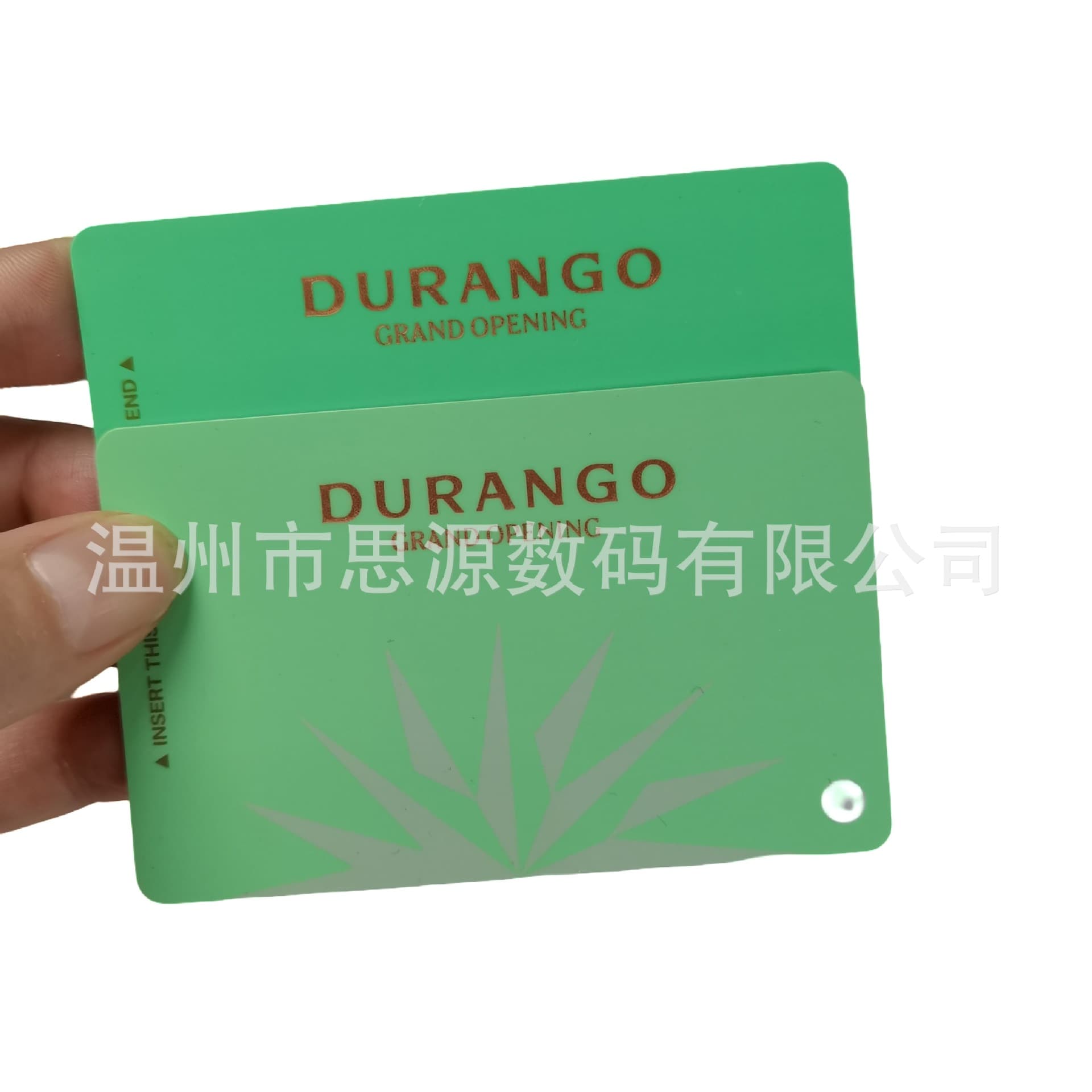 5mm punched PVC surface with in-mold gold foil effect, scratch-resistant laminated membership points cards in color.