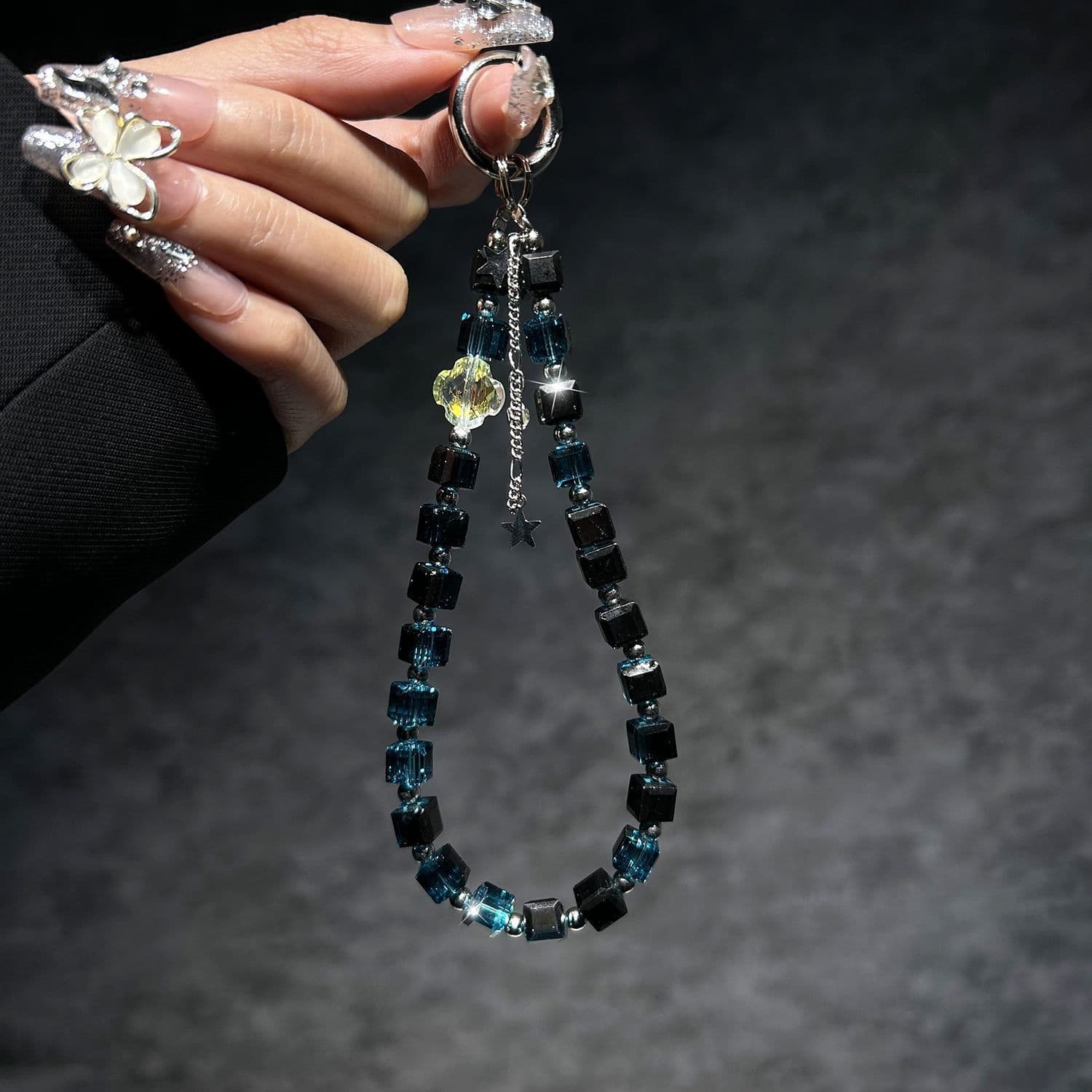 Sparkle Short Phone Lanyard Sugar Cube Crystal Bead Phone Strap Ins Japanese Korean Fashionable Fresh Wrist Hanger
