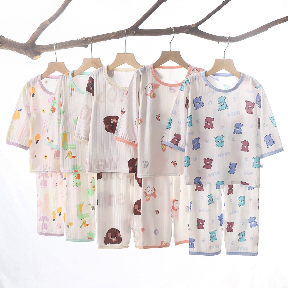 Children's Ice Silk Set: Soft and Comfortable Homewear for Girls, Breathable Three-Quarter Sleeve Summer Pajamas for Boys, Sweat-Absorbing and Breathable