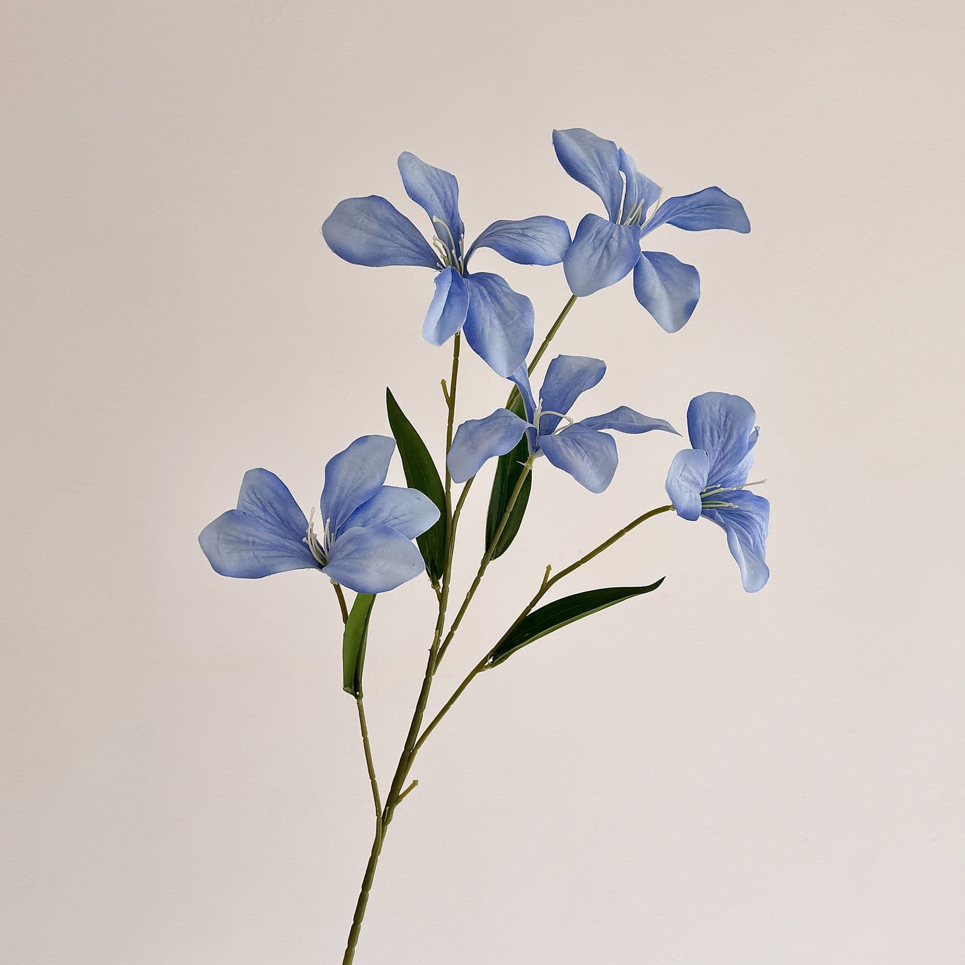 Oil Painting Style Flame Orchid Artificial Flowers for Home Living Room Decor, Wedding Hall Garden Setup, Shop Window Decoration