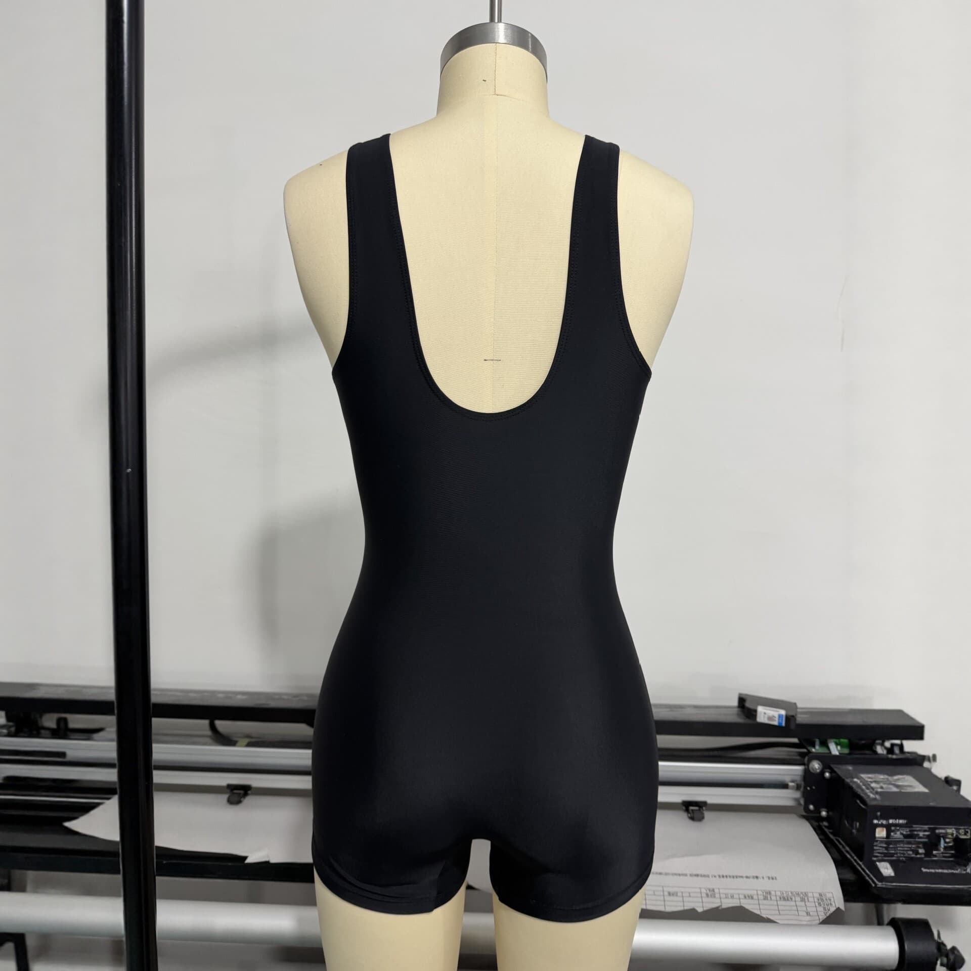 European and American cross-border 2025 new women's one-piece swimsuit splicing slimming fashion sports shorts swimsuit
