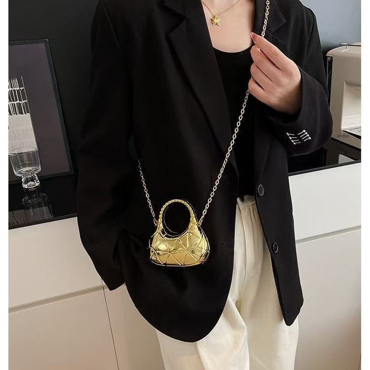 Niche design crescent bag 2025 new chain handbag acrylic shoulder bag fashion glossy crossbody bag for women