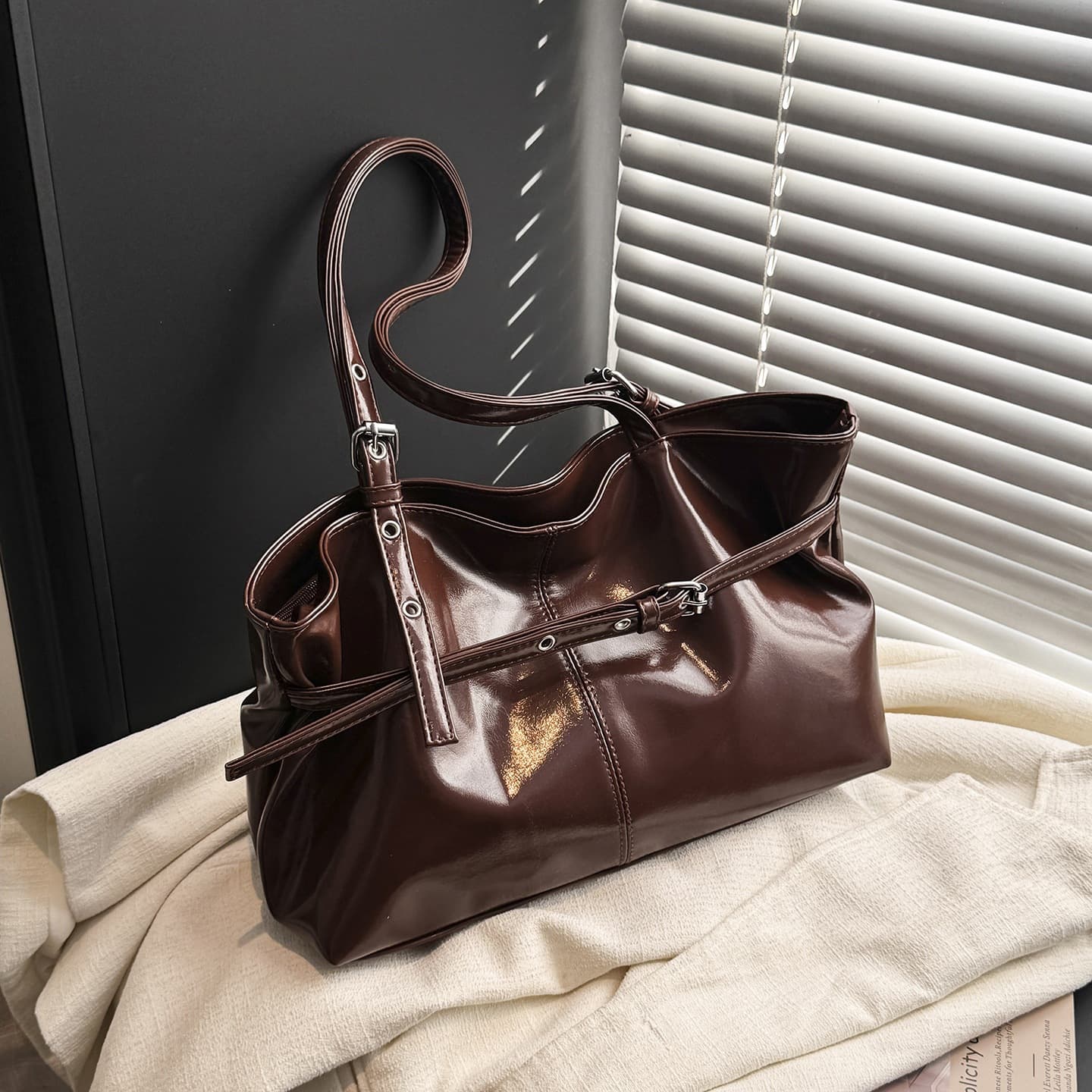 Niche Cross-Border Korean-Style Underarm Bag 2025 Autumn and Winter New Large-Capacity Versatile Commuter Tote Bag Single-Shoulder Women's Bag