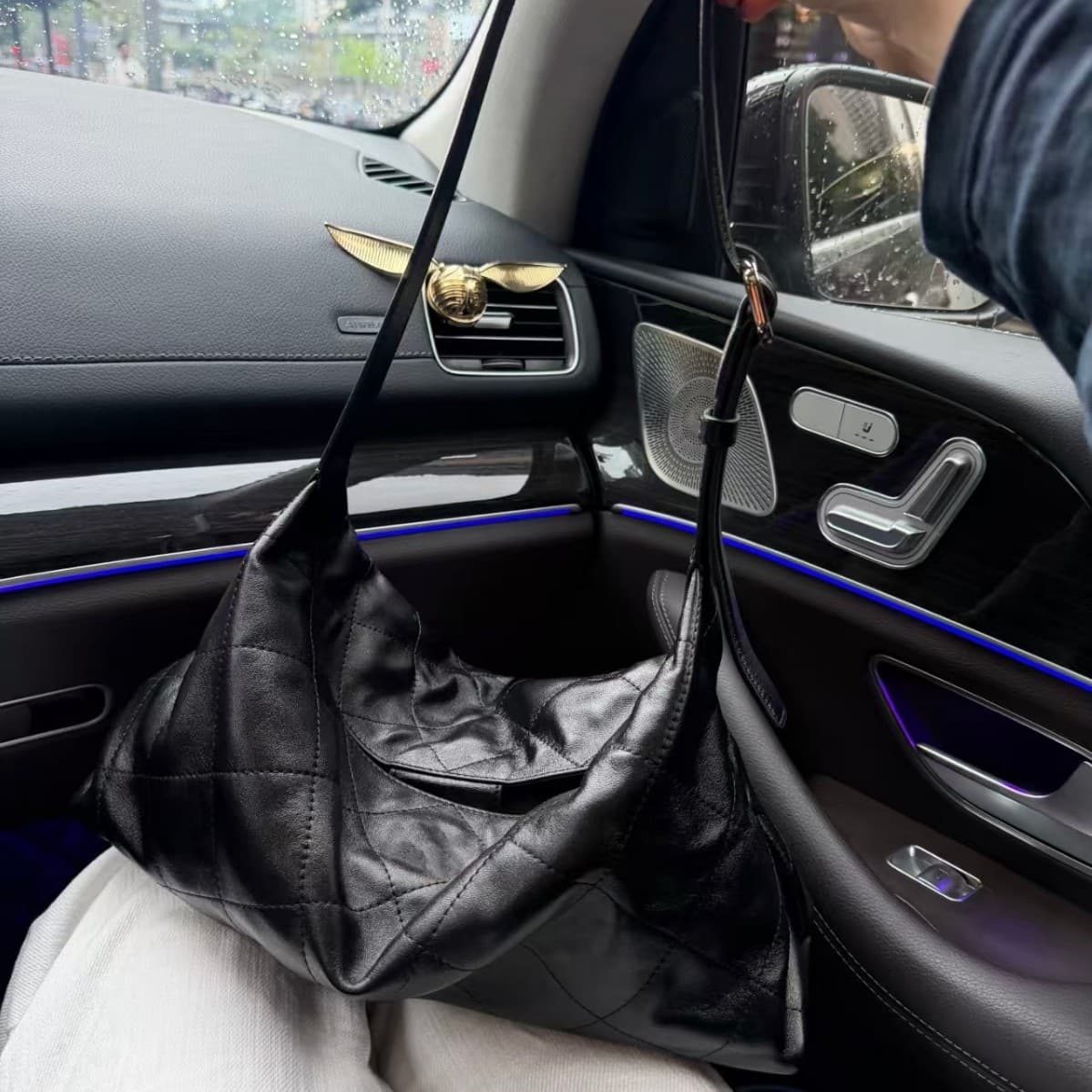 26P hobo large underarm bag sheepskin handbag shoulder bag Jennie same style underarm bag hobo bag soft and waxy