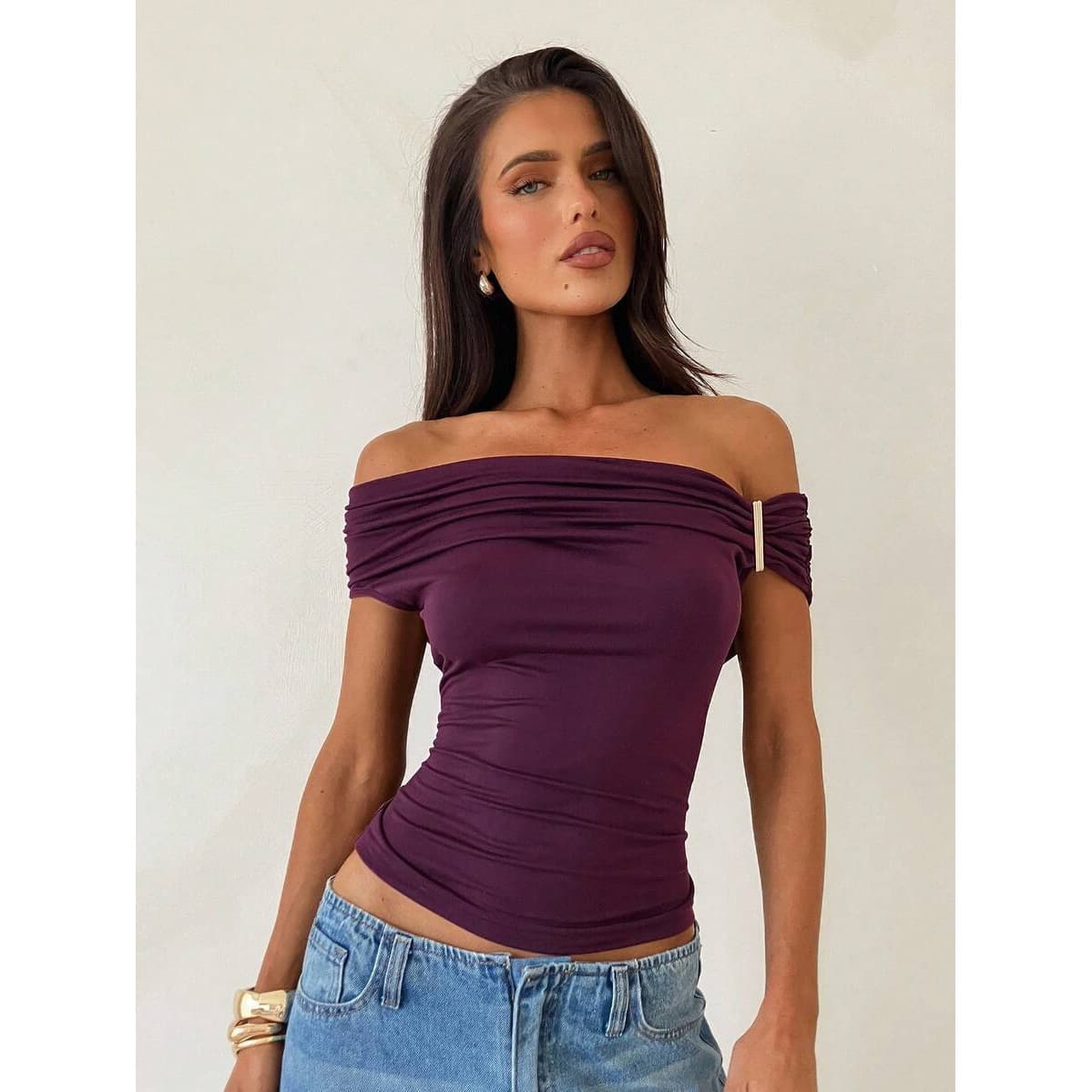 K 39426 Off-shoulder slim crop top One-shoulder slim crop top