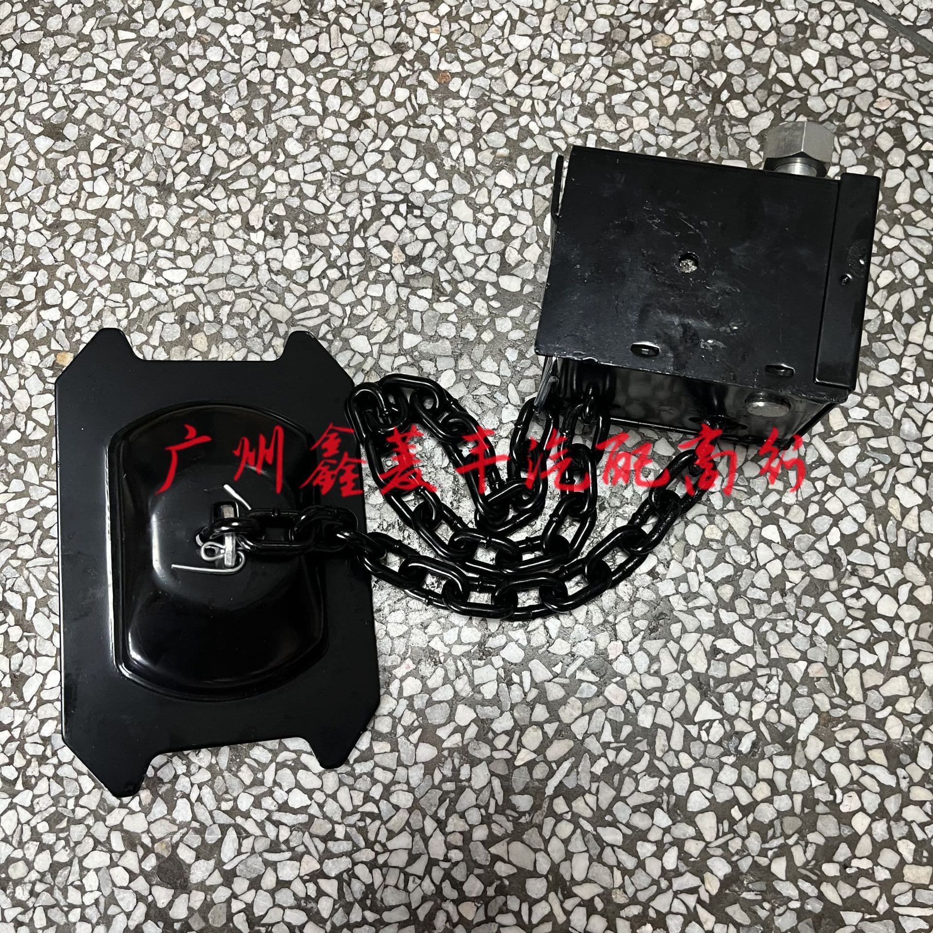 Spot MR210699 spare tire rack spare tire cover suitable for Mitsubishi Pajero 6G72 4D56 sports 1997-2011