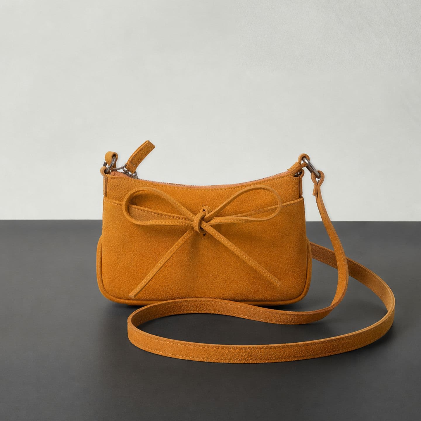 Niche Bow Small Square Bag Vintage Genuine Leather Underarm Bag Minimalist Textured Shoulder Crossbody Small Bag High-End Women's Bag