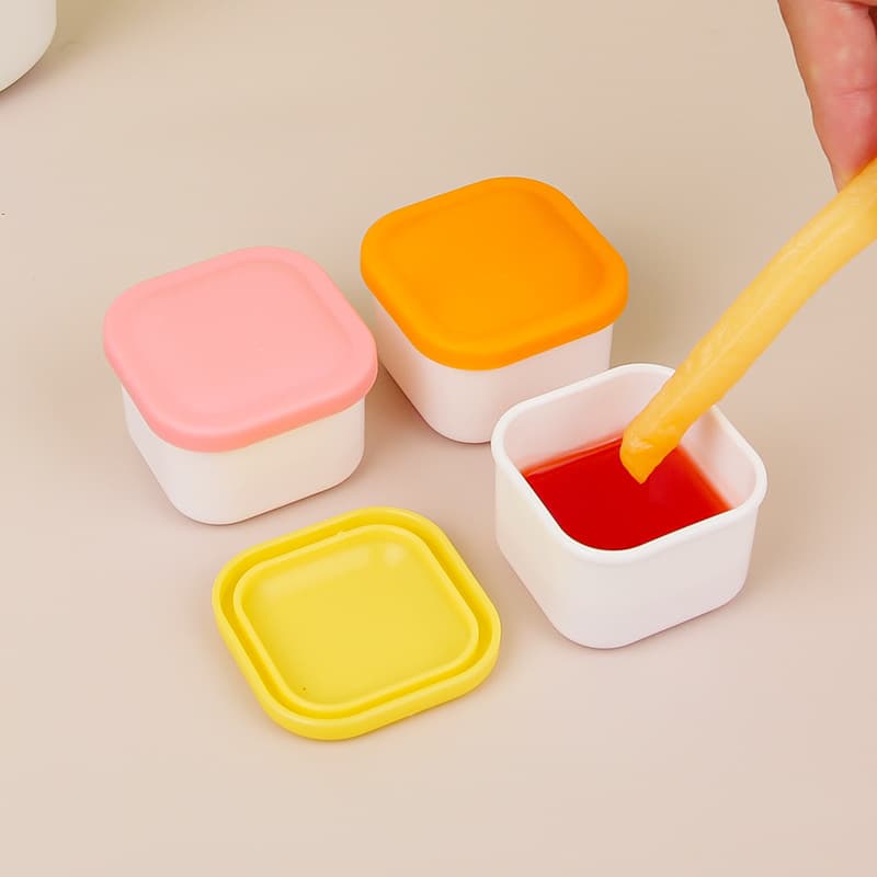 Household dipping dish outdoor sauce storage box kitchen seasoning dish portable plastic pp sealed storage seasoning box