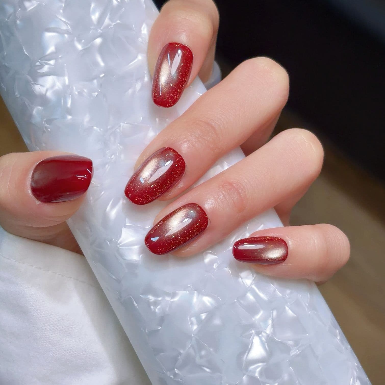 Caita - [Red Eye] Minimalist Red Wearable Nails Sparkling Shiny Manicure with Glitter False Nail Tips Wholesale Available