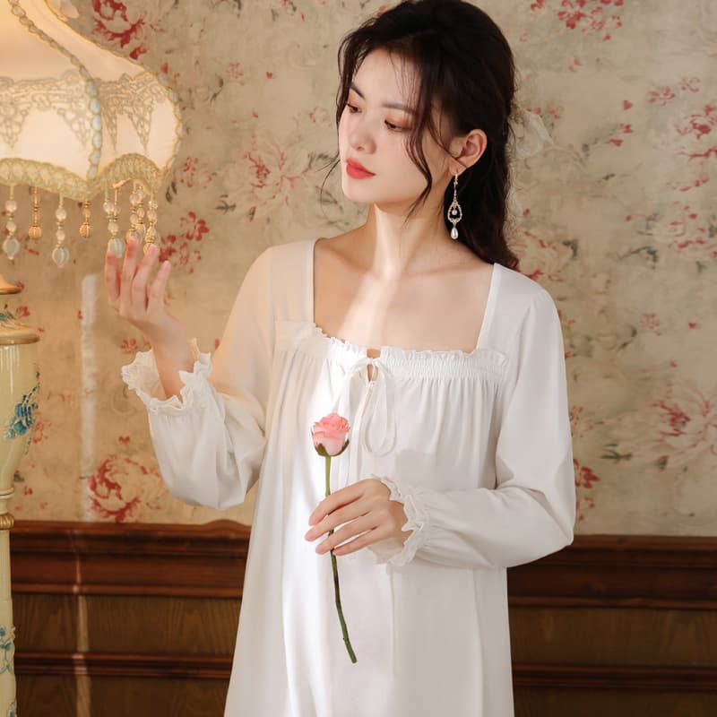 Long Sleeve Nightdress Women's Cotton Court Style Elegant Lace Princess Pajamas Sweet Loose Plus Size Outerwear Homewear Autumn