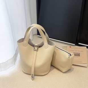 Trending Women's Bag 2026 New Spring Korean Style Fashion Textured Shoulder Crossbody Bag Handheld Bucket Bag