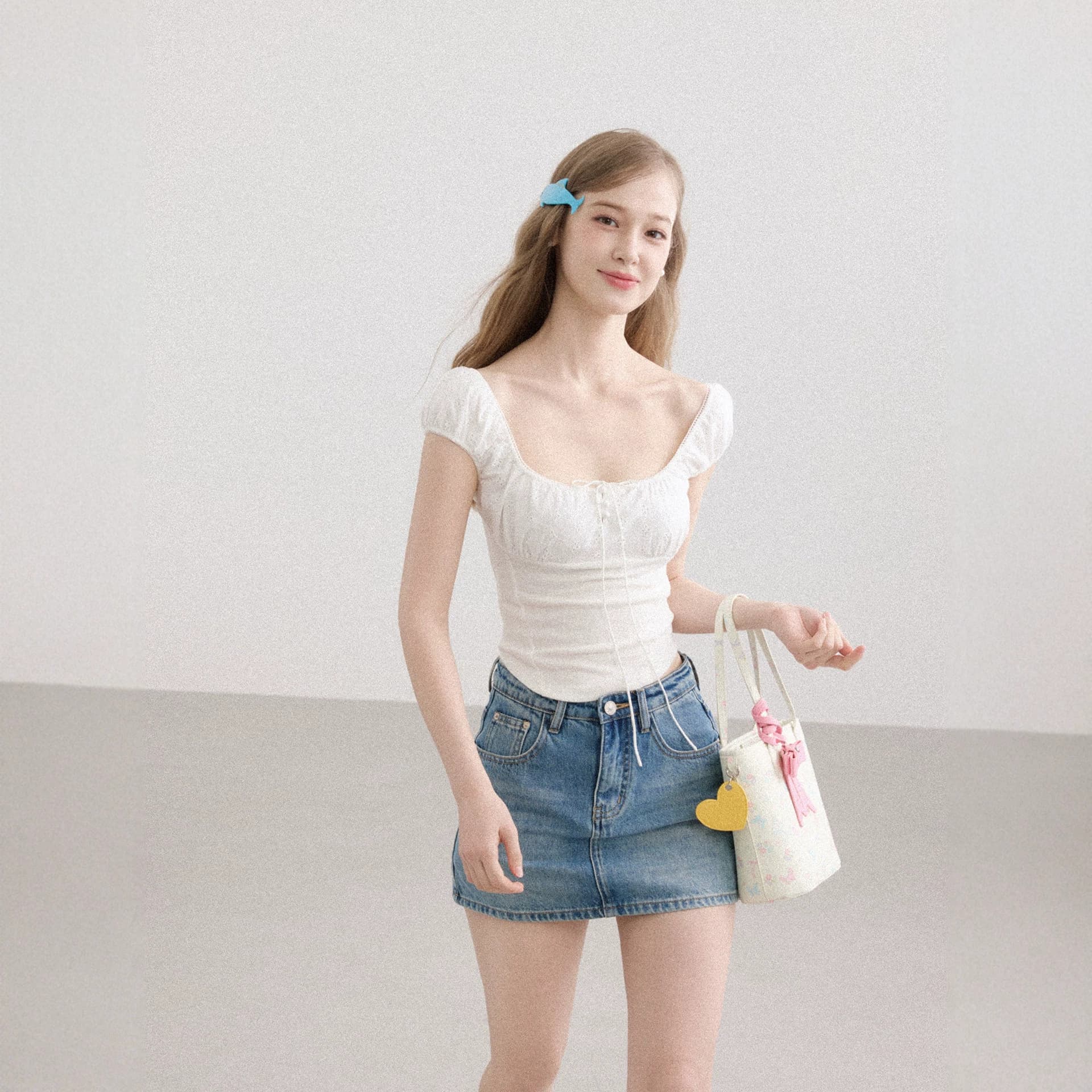 Hot Girl White Square Neck Bubble Sleeve Top, Shoulder T-Shirt for Women, Summer Unique Beautiful Waist-Cinching Cropped Short Sleeve Blouse