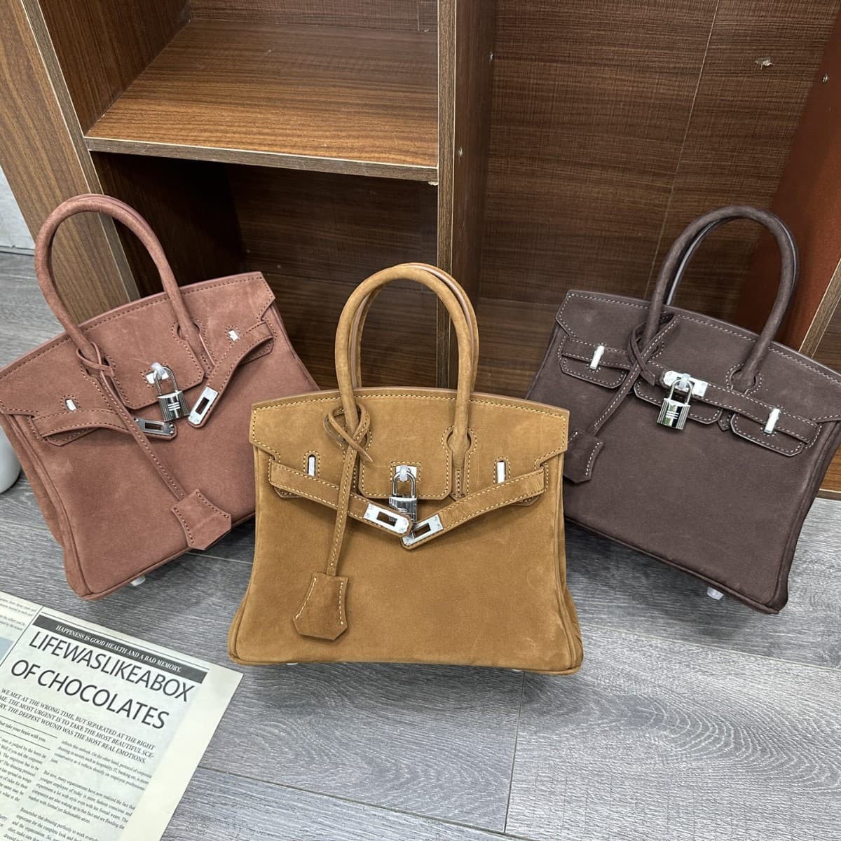 Platinum 20-25 suede soft wear-resistant silver clasp bags, medium sizes, wrist bags, handbags, fashionable women's bag manufacturer