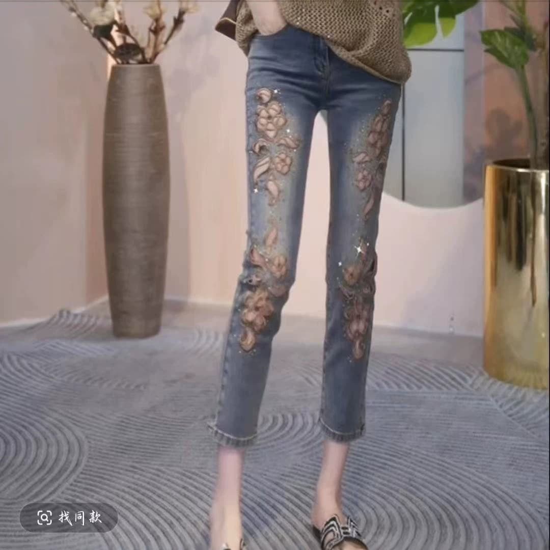 Large size embroidered jeans slimming cigarette pants heavy industry hollow hot diamond high waist little man 2026 eight-point pants summer style