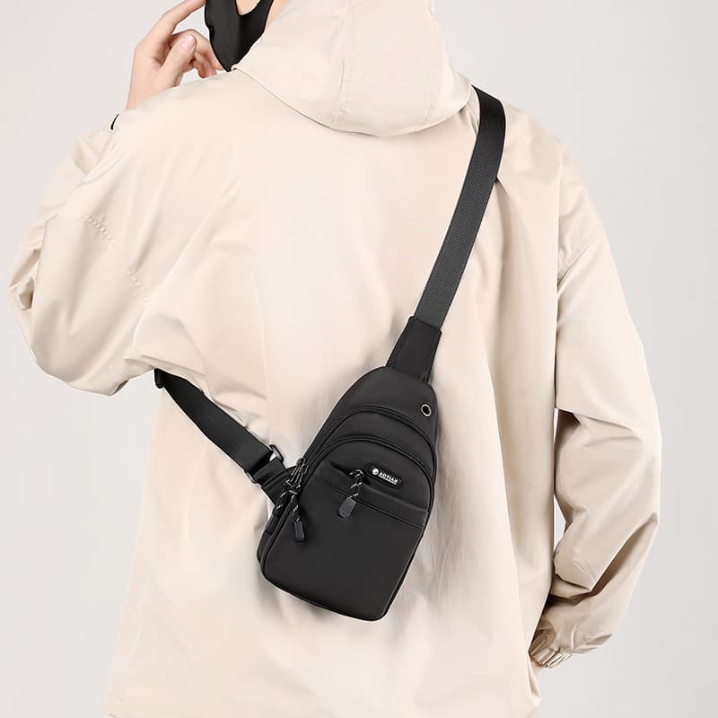 Men's chest bag mini backpack fashion simple mobile phone bag casual shoulder bag Oxford cloth crossbody bag for men