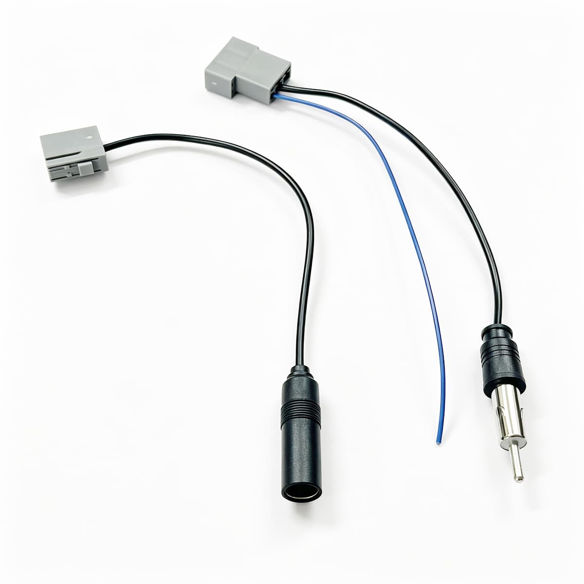 Suitable for Nissan CD tail plug FM antenna Nissan Liwei Qashqai Sylphy Tiida Sunshine Tiida antenna conversion line