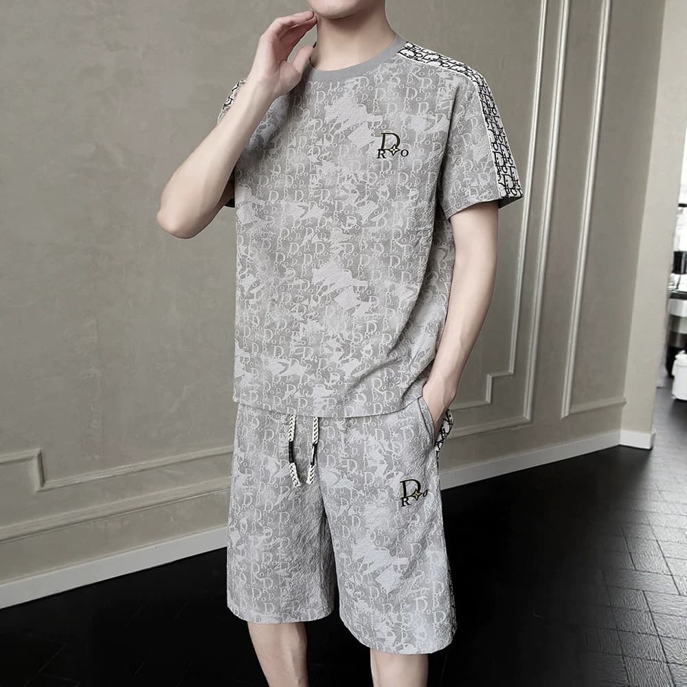 Men's ice silk pajamas, men's shorts, short-sleeved suits, summer quick-drying thin youth cool home clothes that can be worn outside