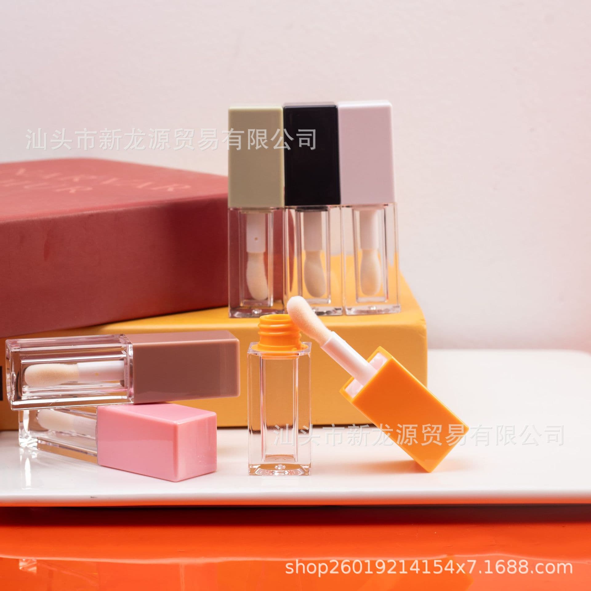 Spot manufacturer wholesale lip glaze empty bottle lip gloss tube lip gloss empty tube thick rod large brush head beauty packaging material capacity 5