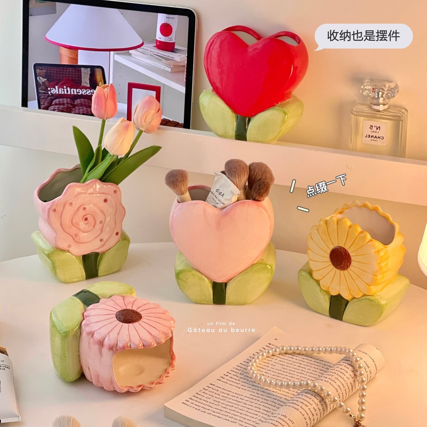 Simple and cute makeup brush storage box ceramic love flower storage jar pen holder dressing table ornaments brush bucket girls