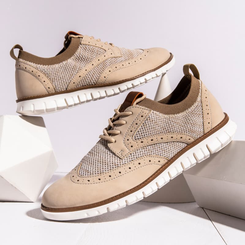2025 New Men's Shoes Fashion Sports Casual Men's Flyknit Brogue Shoes Men's Board Shoes Summer Korean Style Fashion Shoes