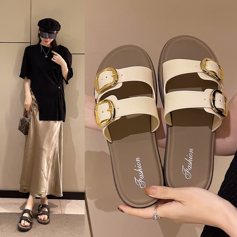 Strictly selected flat-bottom flip-flops for women, 2024 new summer style slip-on, versatile outer wear, belt buckle, beach cool
