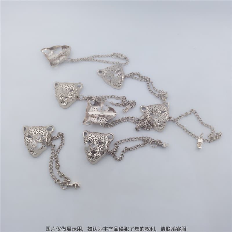New Light Gold DIY Accessories Women's Shoes Creative Hardware Label Fashion Hollow Leopard Head Decoration with Chain