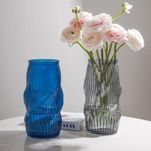 Luxury Twisted Texture High-End Decorative Glass Vase, Colored Living Room Flower Arrangement, Ins Style Table Hydroponic Vase