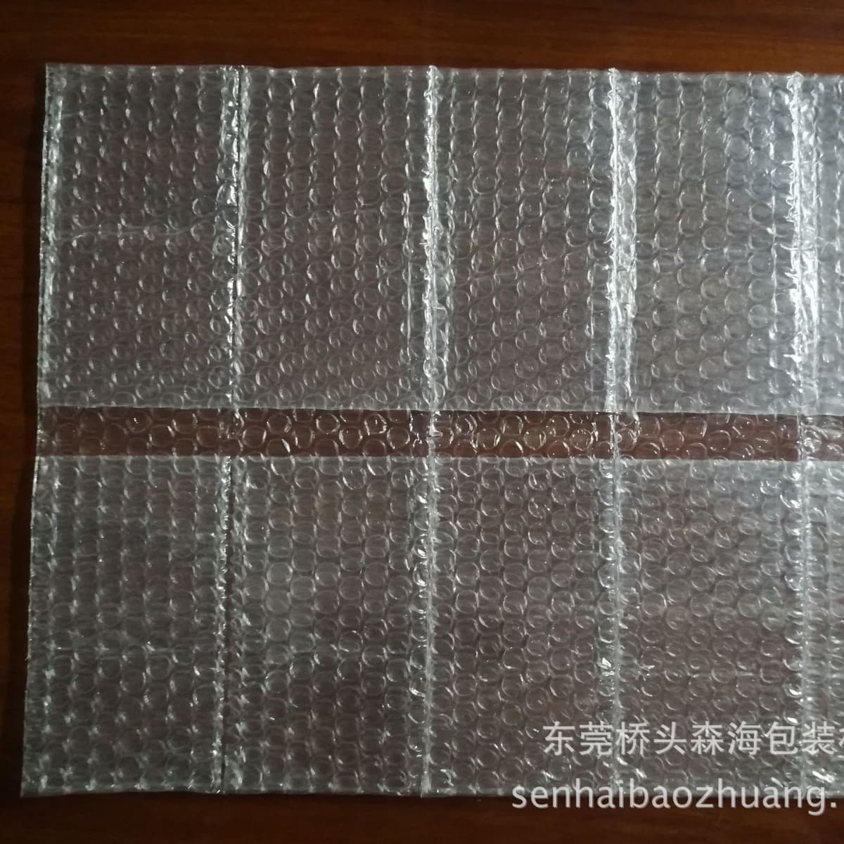 Production of various specifications bubble grid bags, connected bags, EPE grid bags, bubble grid bags, rows