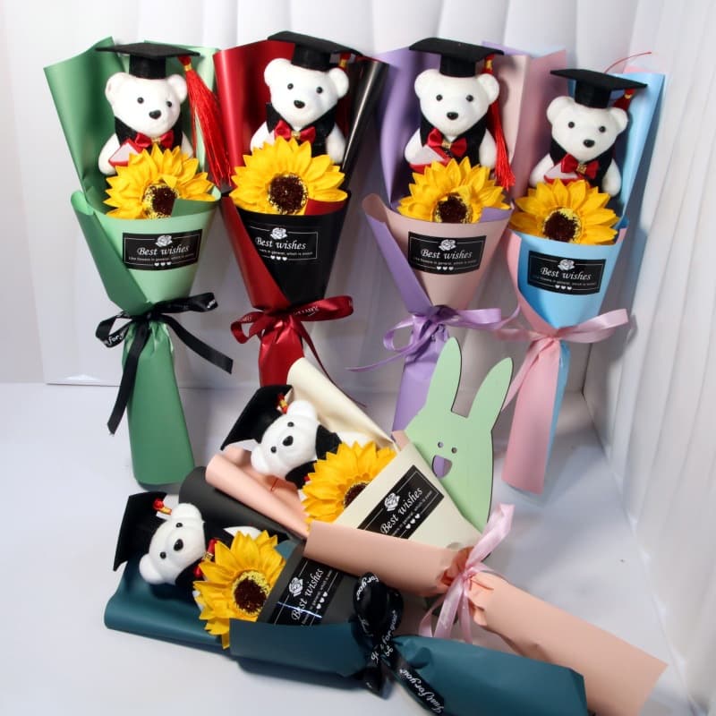 Graduation season, PhD student bear and sunflower soap bouquet, kindergarten figurine activities, Teacher's Day creative gifts