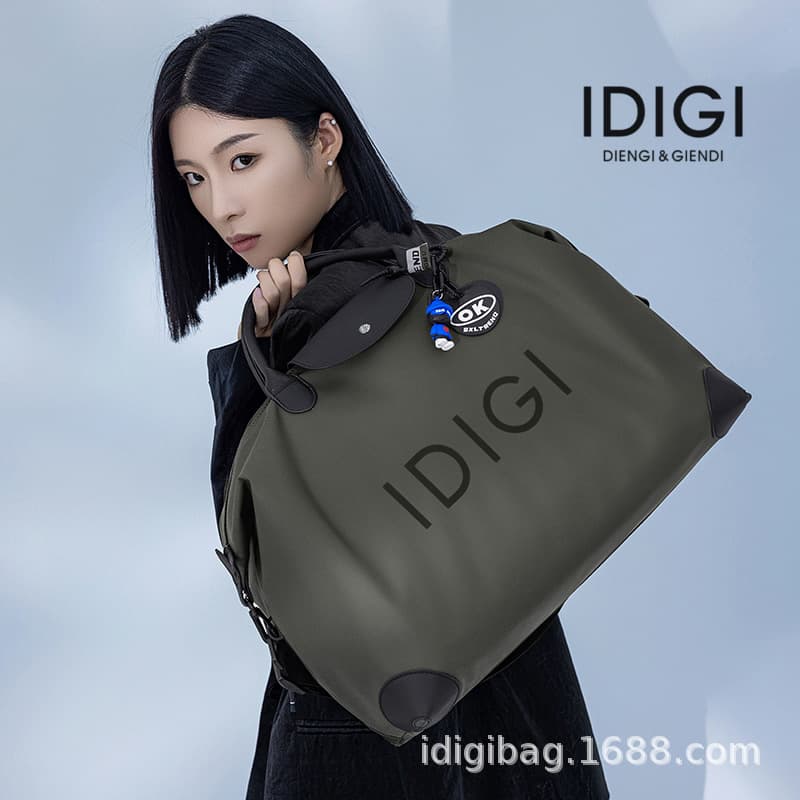 Medium】Minimalist Travel Bag 2025 Men's Travel Bag Commuter Handbag Men's Bag Casual Fashion Crossbody Bag Trendy
