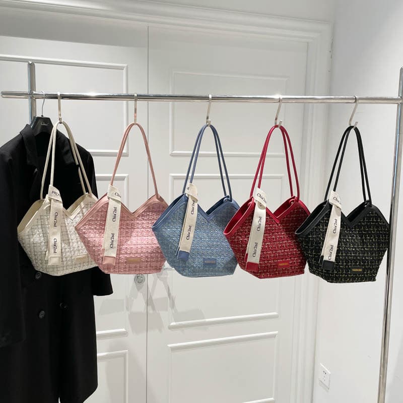 Large Capacity Leopard Print Bag 2025 New Fashion Retro Shoulder Commuter Bag Women High-End Tote Versatile Bag Women