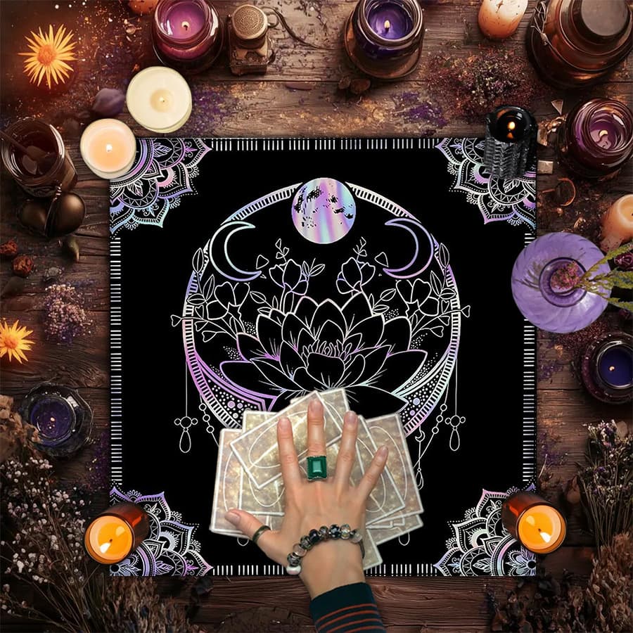 Cross-Border Hot Selling Vintage Moon Phase Cat Altar Cloth Five-Pointed Star Tarot Card Black Oracle Mat Tarot Tablecloth Mat Cloth
