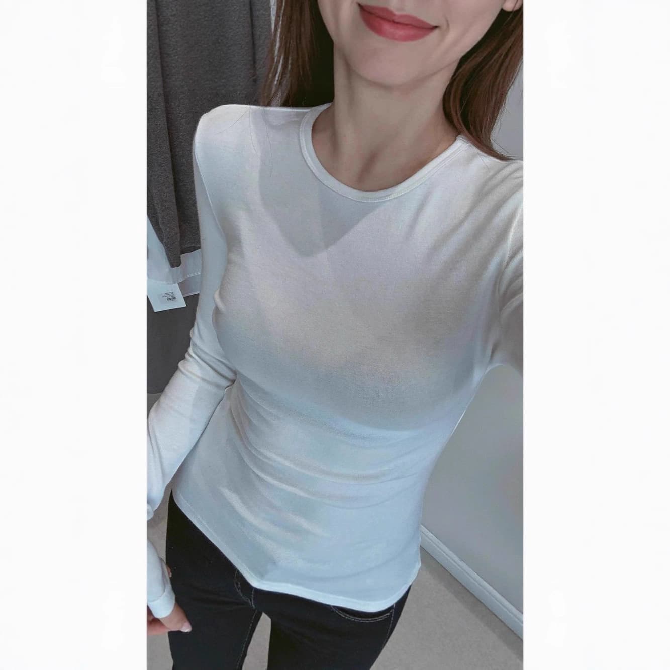 Korean Sexy Style High-End Short Round Neck Long-Sleeved T-Shirt for Women 2025 New Right Shoulder Versatile Ins Top Slim Fit