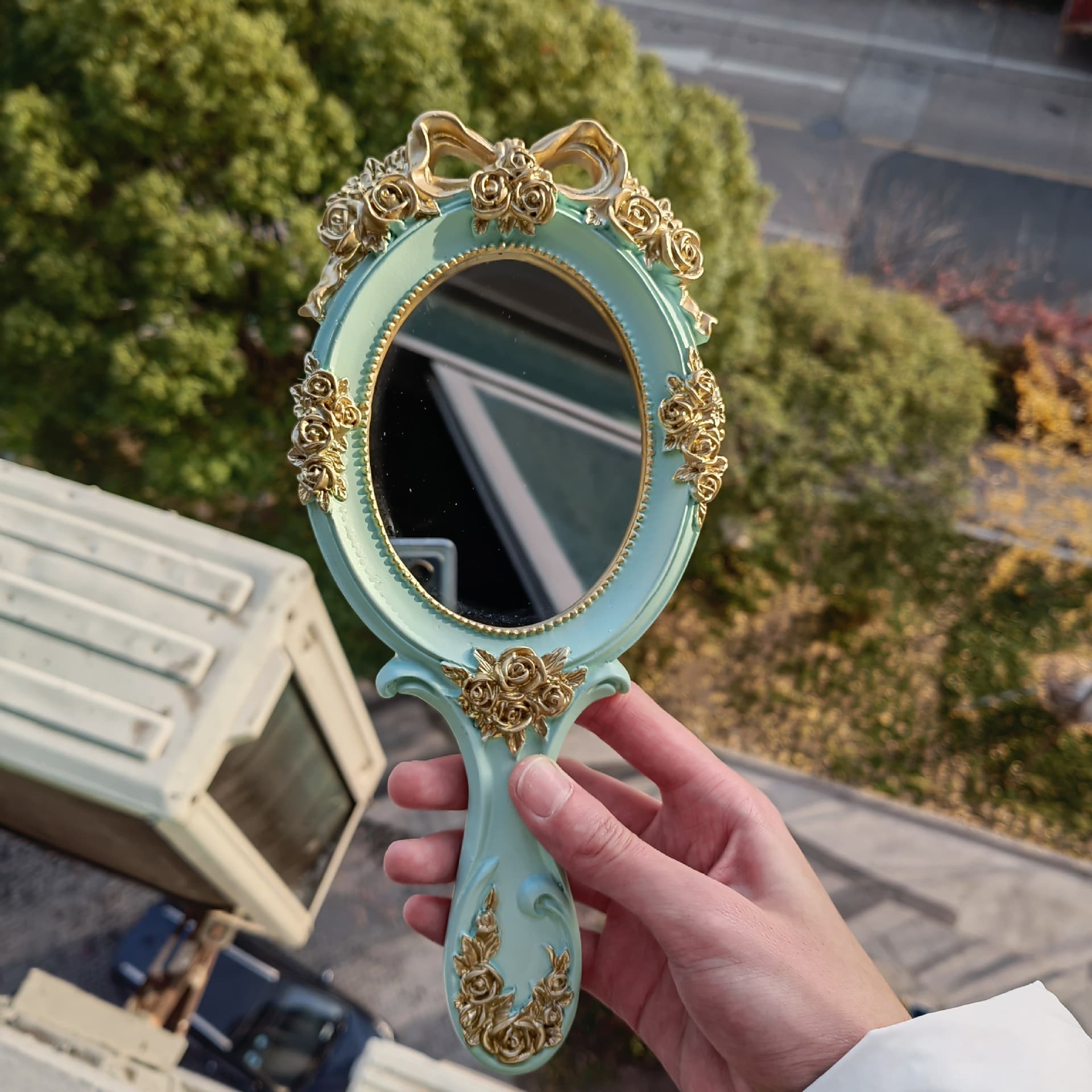Retro Baroque ins princess makeup mirror beauty salon mirror Lolita mirror creative retro handle mirror