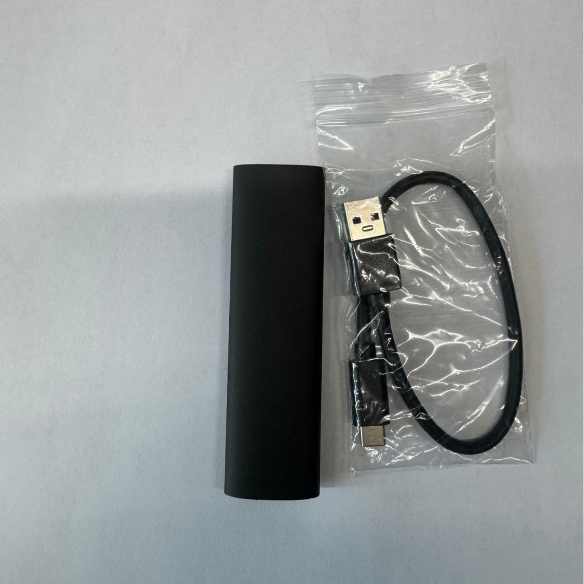 External M.2 SSD enclosure, NVMe portable mobile hard drive enclosure