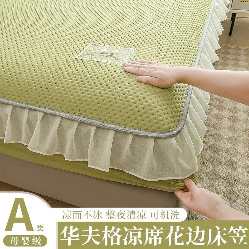 Waffle ice silk cool mat fitted sheet style three-piece set, machine washable, summer lace single air-conditioned soft mat wholesale