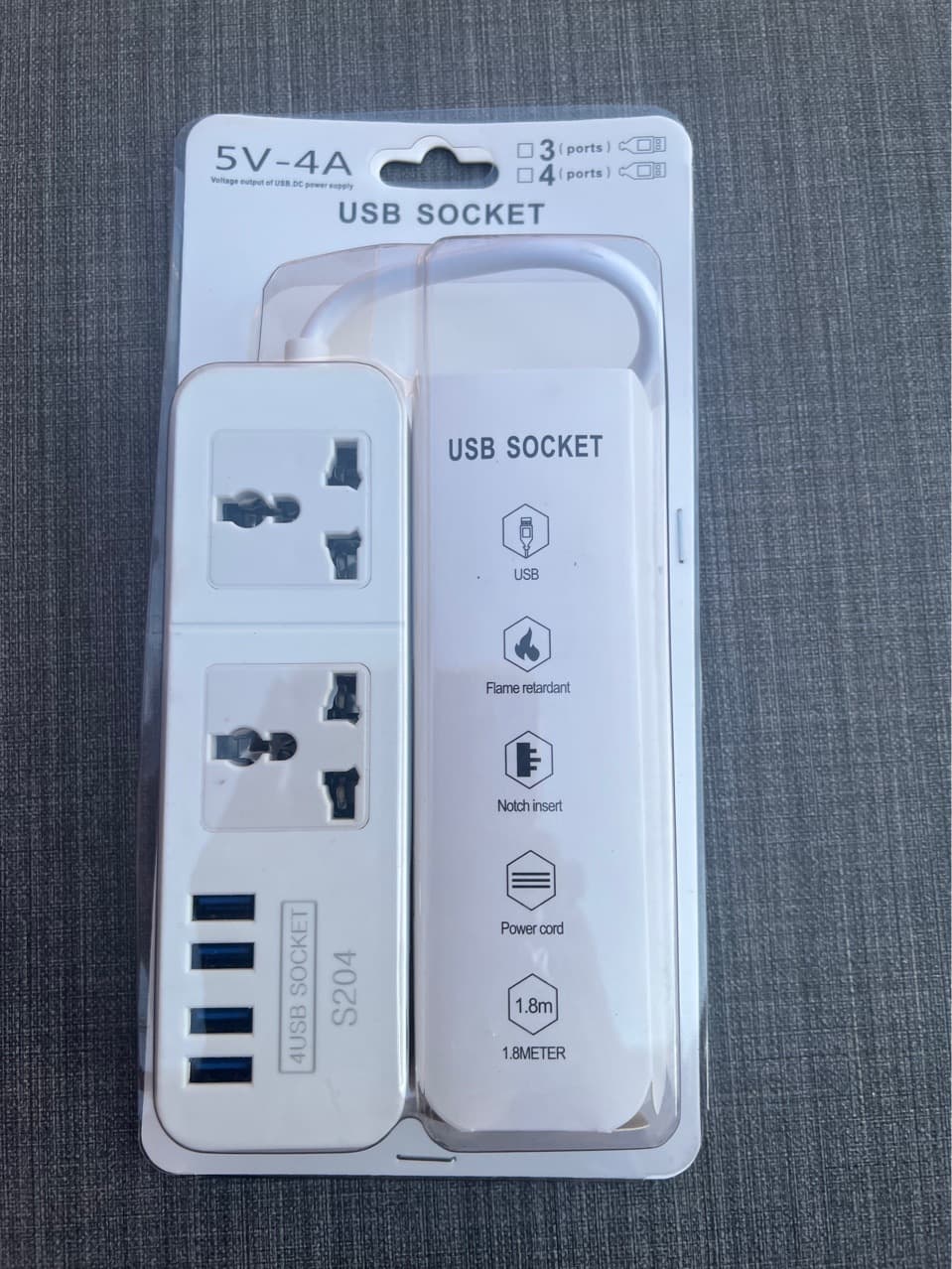 UK Standard Thailand Universal Power Strip with Four USB Ports Two-Gang Universal Outlet Socket Export