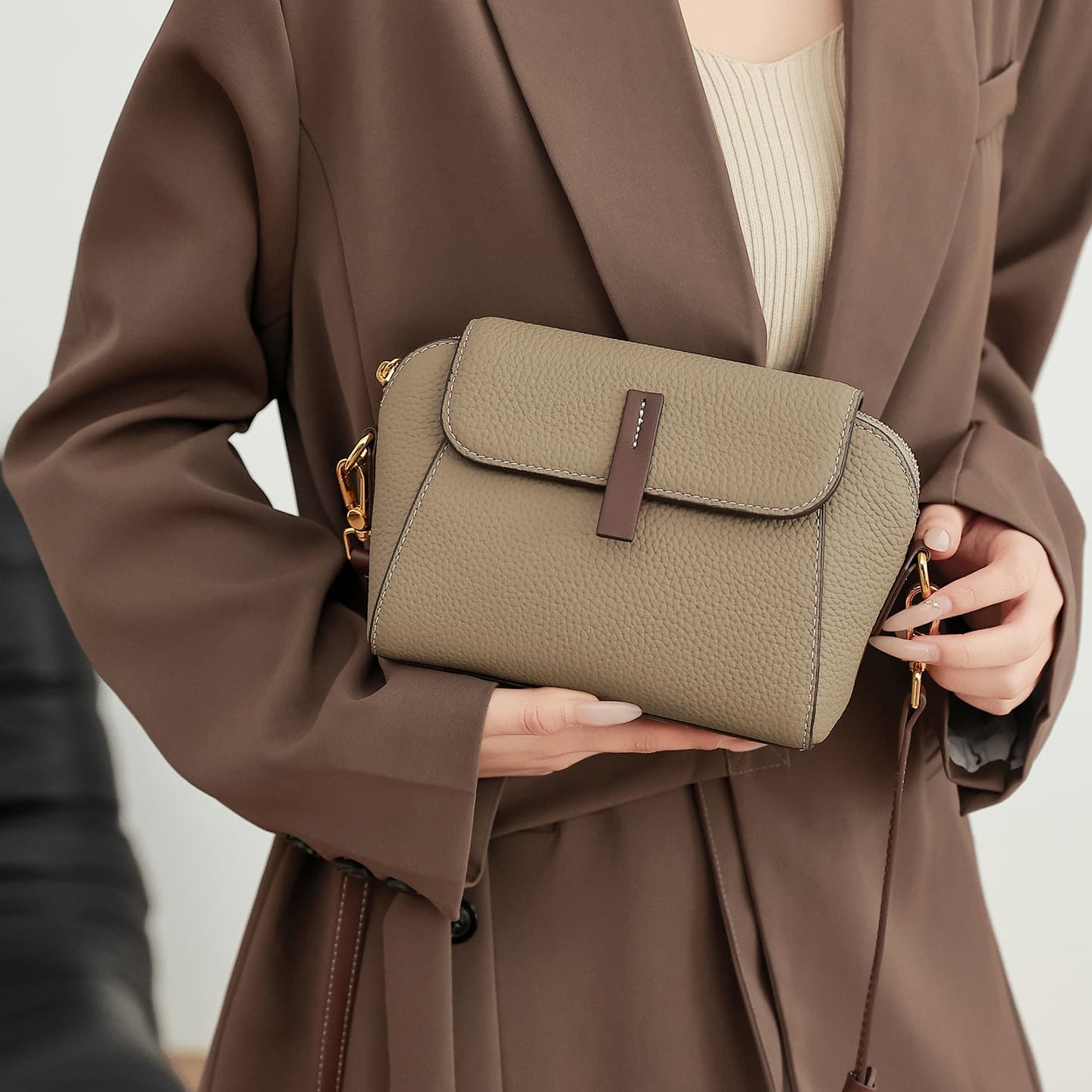 Foreign trade women's bag 2025 new genuine leather women's bag crossbody bag women's versatile niche high-end women's shoulder bag