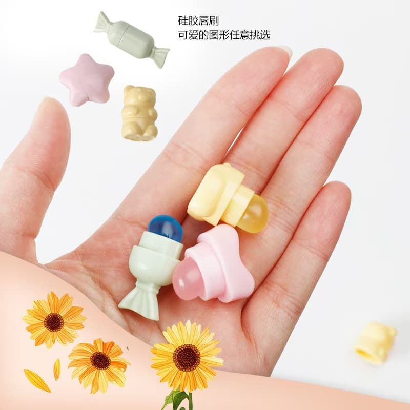 Mini silicone lip brush, cute little cover lip brush, blending lipstick brush, portable blending brush to carry around