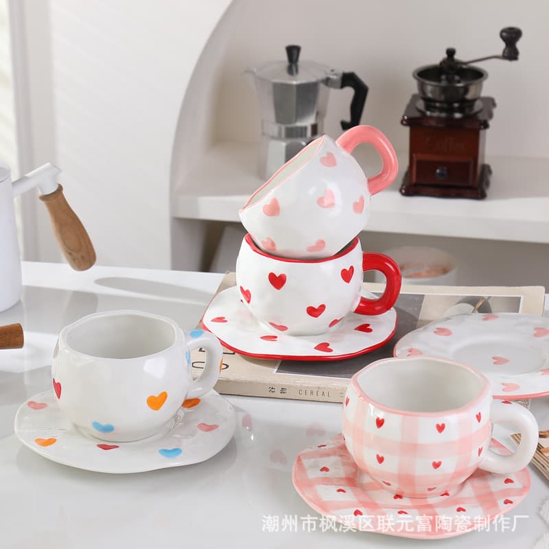 Hand-painted cups and saucers, afternoon tea dessert saucers, foreign trade cups and saucers, French retro ins style hand-kneaded ceramic coffee cups and saucers